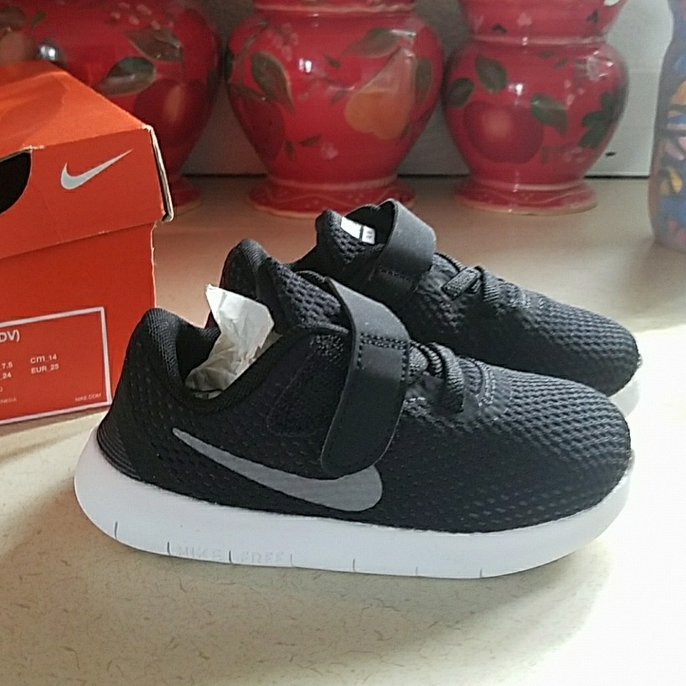 Brand new toddler Nike Free